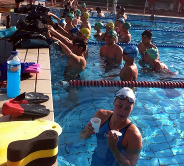 Mireia Belmonte durante su entrenamiento en Granada 