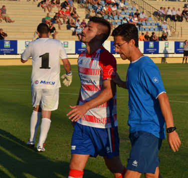 Fran Rico fue atentido por un golpe en el ojo 