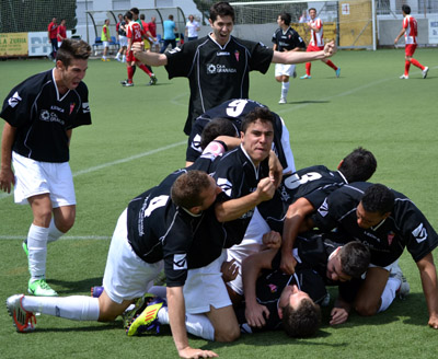 Los jugadores del Guadix CF festejan un gol en la pretemporada