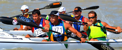 Los palistas granadinos en plena competición 