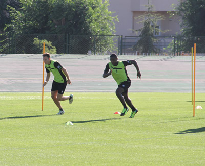 Ighalo y Migue García realizan las pruebas físicas 