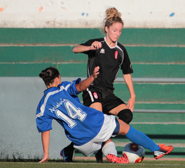 El Granada femenino comienza la competición (JOSÉ MANUEL ROMERO)