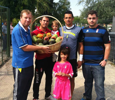 Roberto recibe este peculiar reconocimieto 