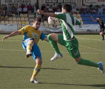 El Huétor Tájar se lleva la victoria ante el Huércal 