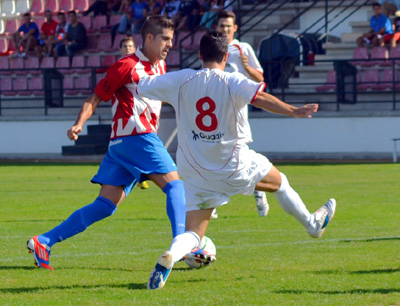 El Guadix sigue intratable y cuenta sus partidos por victorias (LÁZARO)