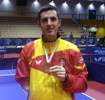 José Manuel Ruiz con su medalla de bronce (GRJ)