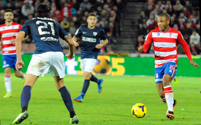 Brahimi en una acción del encuentro ante los malaguistas (BALDOMERO)