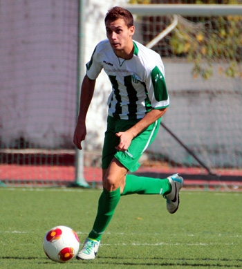Alfonso en un partido de la presente temporada (J. M. ROMERO)