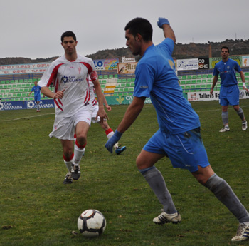 Gutiérrez ya se enfrentó al Guadix vistiendo los colores del Maracena en 2010