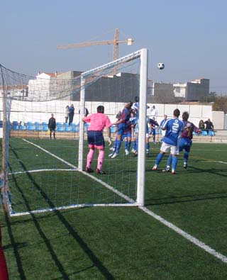 El Vandalia ganó al Maracena en un disputado derbi