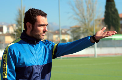 Manuel Moreno, entrenador del CD Huétor Tájar (ROMERO)