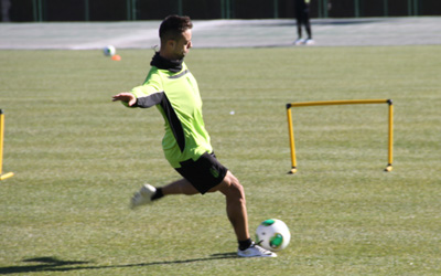 Benítez tendrá que esperar su oportunidad 