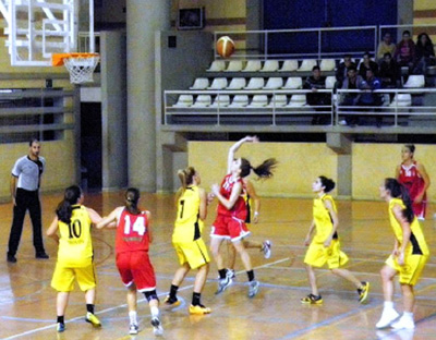 Las chicas del Presentación encajan su primera derrota 