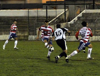 Cervera en una acción en el `Viejo Vivero` (GRANADACF.ES)