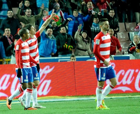 Piti celebra el tanto conseguido ante la Real (BALDOMERO)