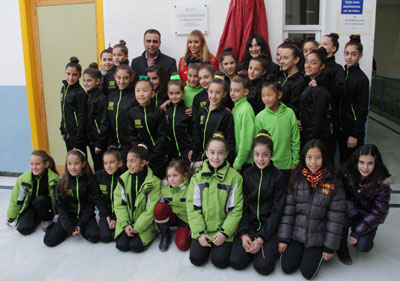 Foto de familia durante el acto de homenaje 