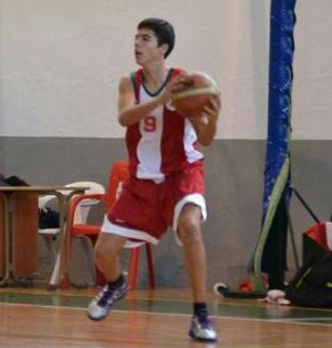 German durante un partido con el Fundación CB Granada 