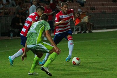 La Hoya cosechó en `Los Cármenes` su única derrota (J.M. ROMERO)