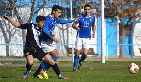 El Maracena cedió un empate como local ante el Linares Deportivo (LÁZARO)