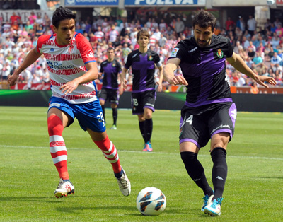 Recio en una acción ante el Valladolid en la pasada temporada (BALDOMERO)
