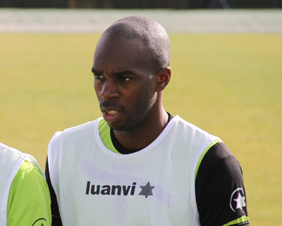 Nyom durante el entrenamiento con el Granada CF (GRJ)