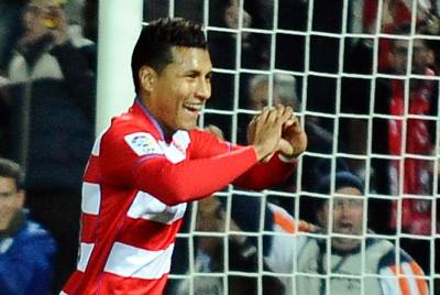 Murillo celebra un gol en el último partido en Los Cármenes. (BALDOMERO)