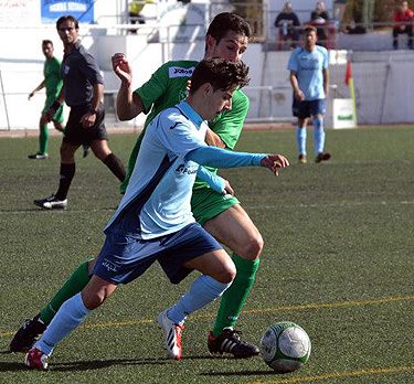 Los ejidenses se dejaron el liderato la pasada jornada en Huétor Vega (LÁZARO) 