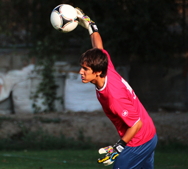 Badía durante un entrenamiento con el Granada B (ROMERO)