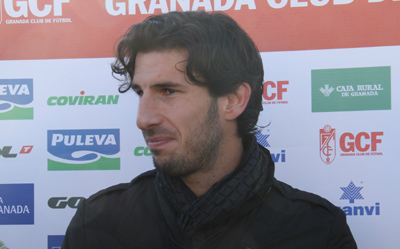 Mainz atiende a los medios tras el entrenamiento (GRJ)