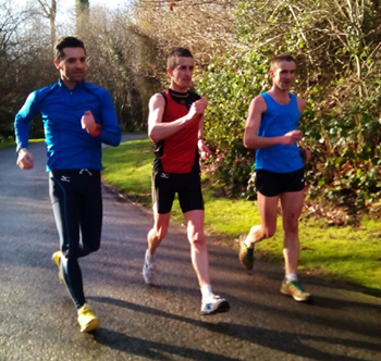 Paquillo marchando en Cork junto a Robert Heffernan