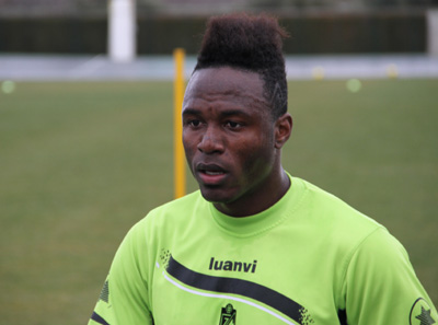 Cuero se está conviertiendo en fijo en los entrenamientos del Granada 