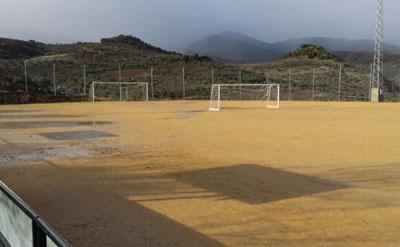 Estado del terreno de juego tras las intensas lluvias 