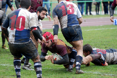 Una de las acciones del enuentro (ALCOBENDAS RUGBY)