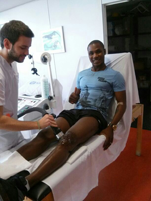 Ighalo durante su revisión rutinaria (GRANADA CF)