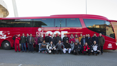 Los participantes antes de tomar la salida hacia la Sierra 