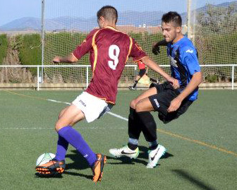 Motril Atl. y CB Alhendín vuelven a enfrentarse por el ascenso.(LÁZARO)