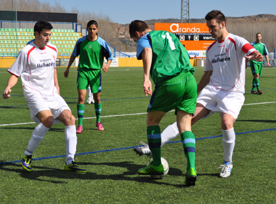 El Guadix vuelve a tropeza 