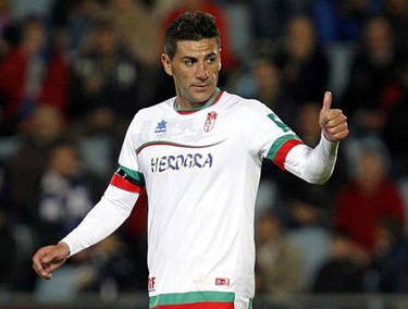 Riki volvió a ser titular en el Coliseum Alfonso Pérez (TERRA.ES)