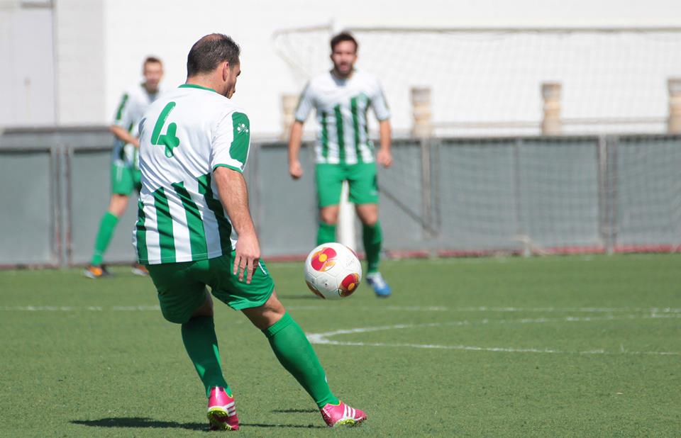 Jesus Sierra en una acción del partido (ROMERO)