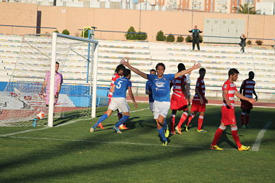 Germán celebra el gol de la victoria (DEPORTEDELAISLA.COM)