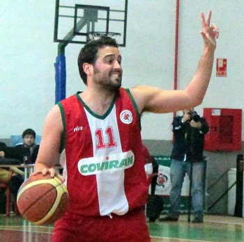 Los nazaríes retoman la buena racha ante Andújar 