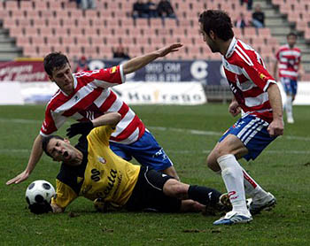 Diogo Fonseca en una acción del partido (GRANADACF.ES)