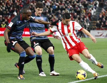 Una acción del encuentro de ida jugado en tierras almerienses 