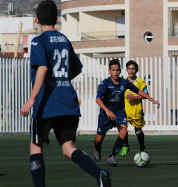 Los infantiles vencieron al Vegas del Genil 