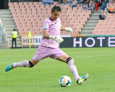 Roberto ha sido un seguro bajo los palos (BALDOMERO)