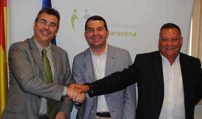 Firma del contrato de reconversión del campo de fútbol 