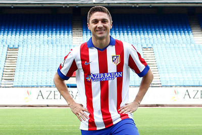 Siqueira ha cambiado en sentido de las rayas rojiblancas 