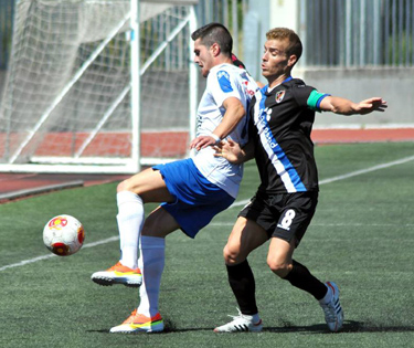 Álvaro Santos continuará una temporada más en el Loja (CASTILLO)