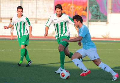 Mario Fernández cambia Atarfe por Loja 
