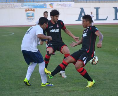 Tras el Almuñécar 77 el Granada se mide a La Hoya Lorca (LÁZARO)